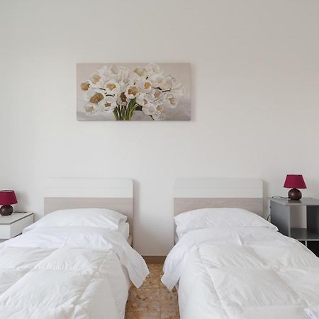 Bright&Cozy C5 Fiera Apartment Bolonia Exterior foto