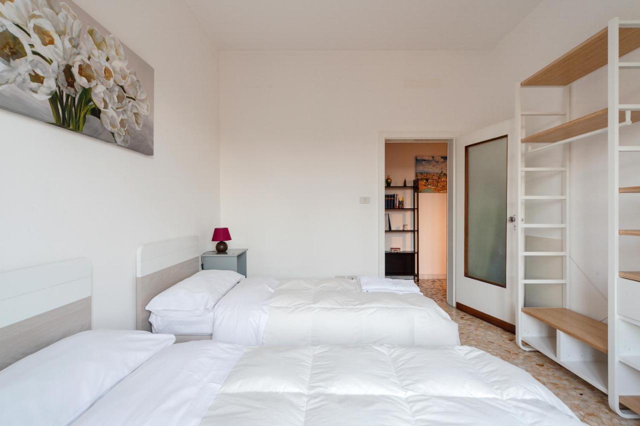 Bright&Cozy C5 Fiera Apartment Bolonia Exterior foto