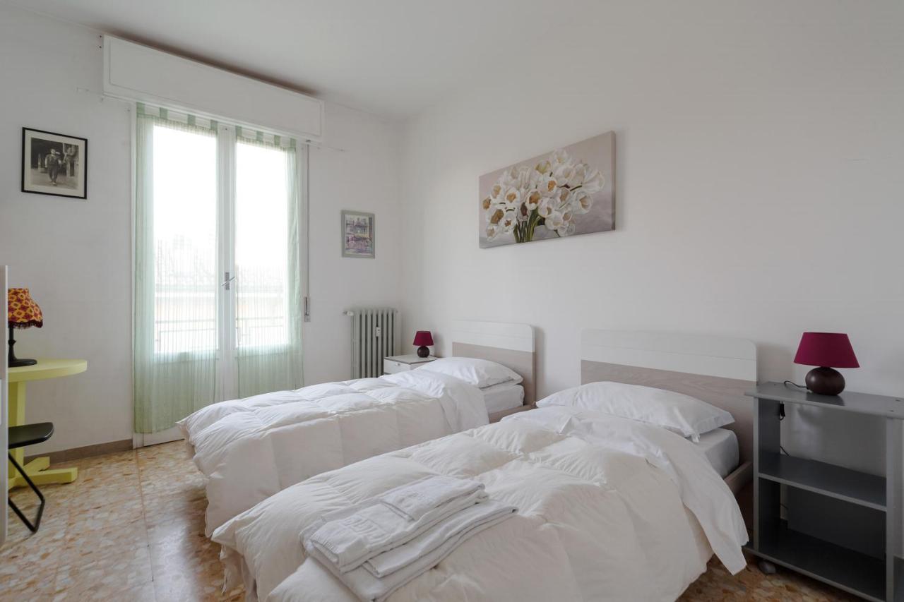Bright&Cozy C5 Fiera Apartment Bolonia Exterior foto